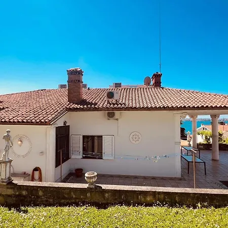 Vila Sunny